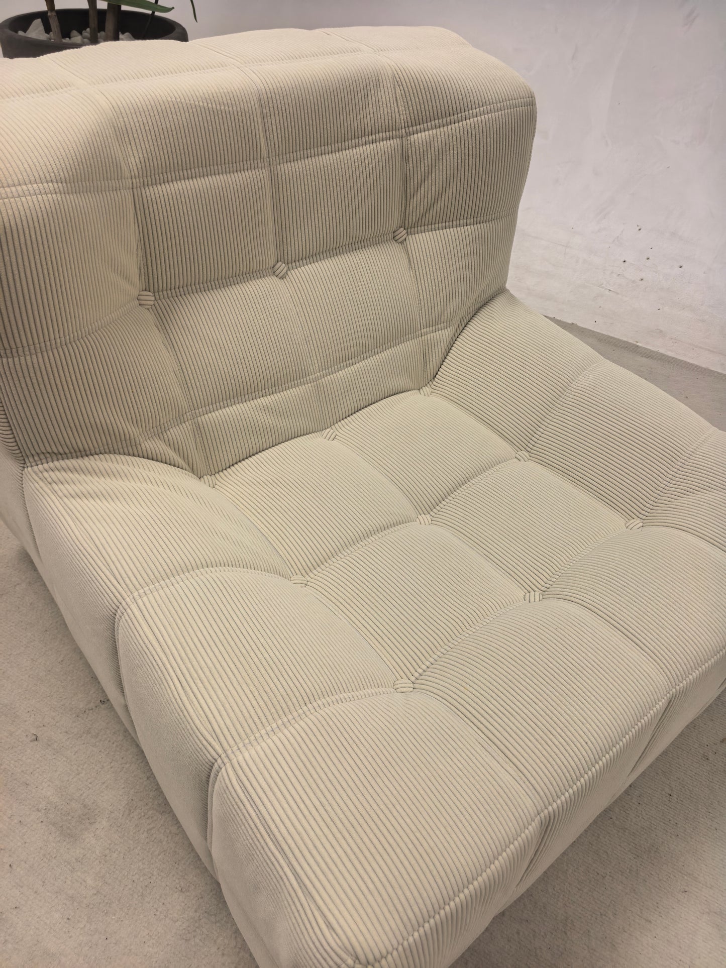 Waffle Lounge Chair