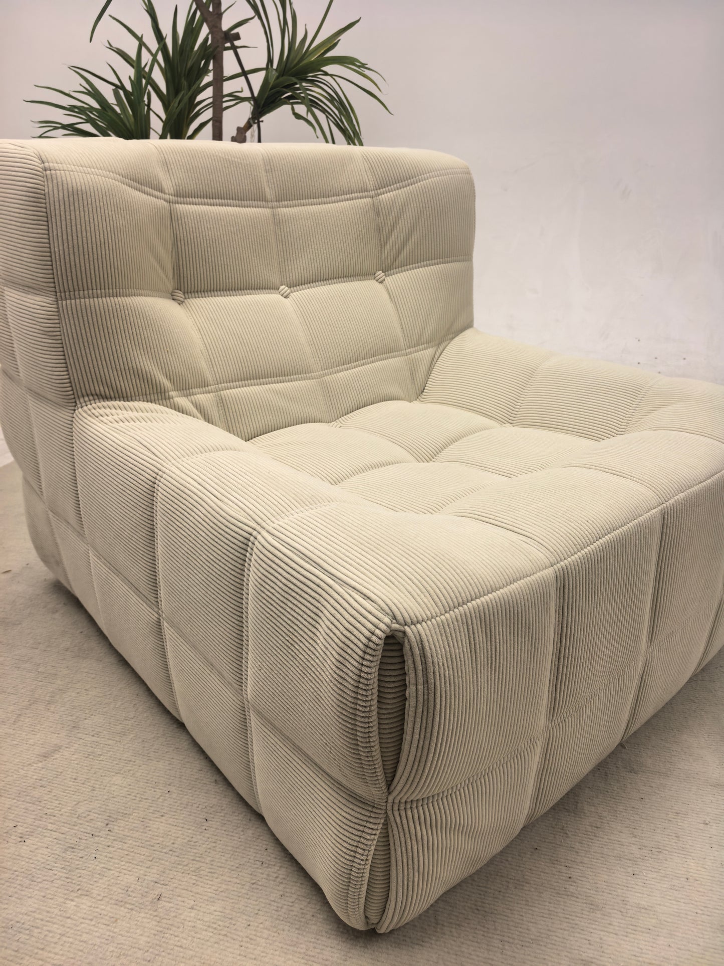 Waffle Lounge Chair