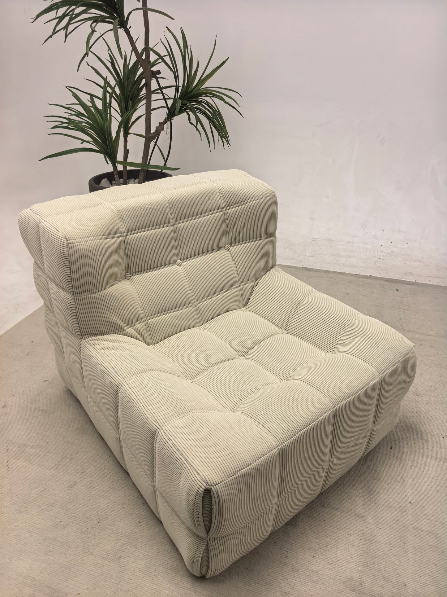 Waffle Lounge Chair