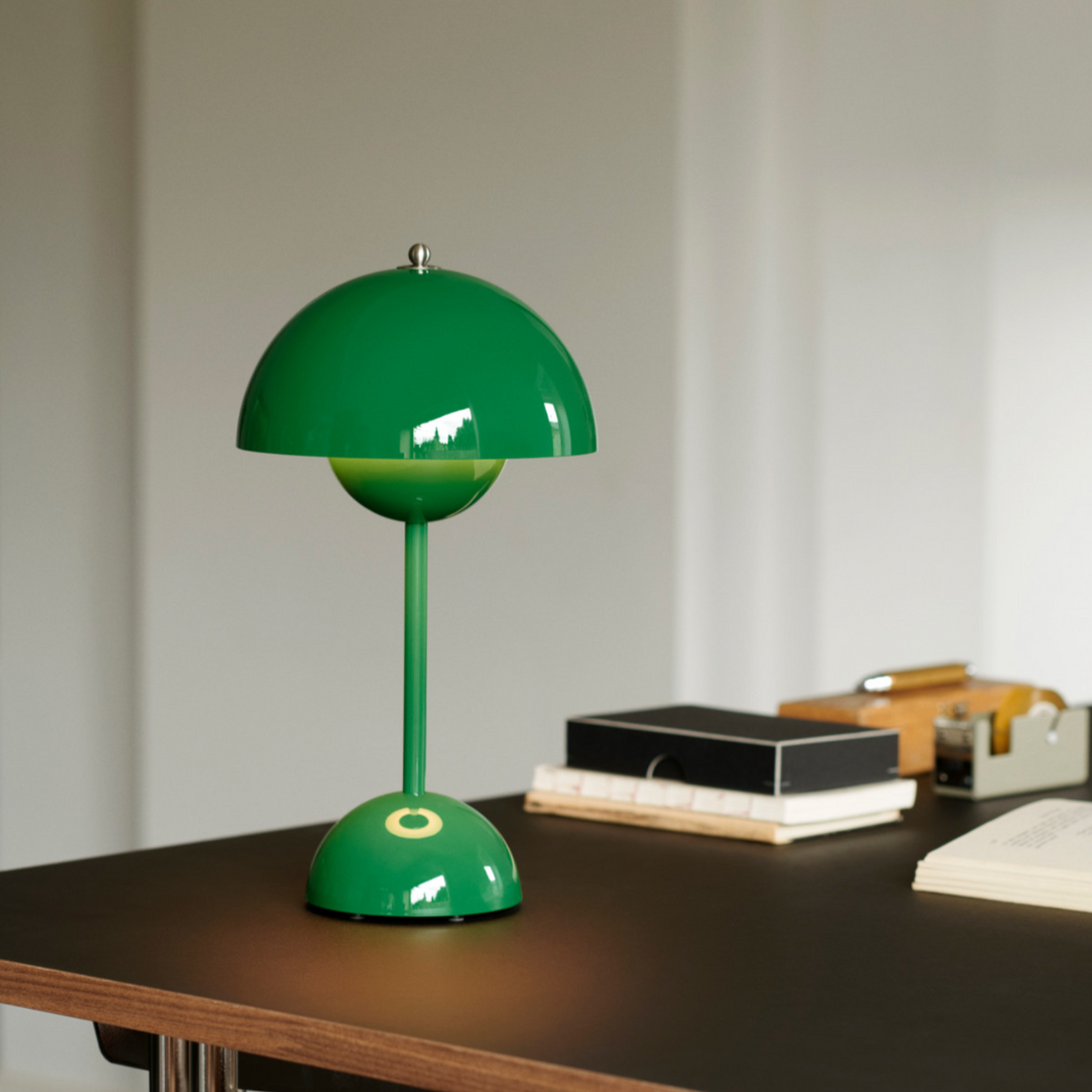 Flowerpot Portable Table Lamp
