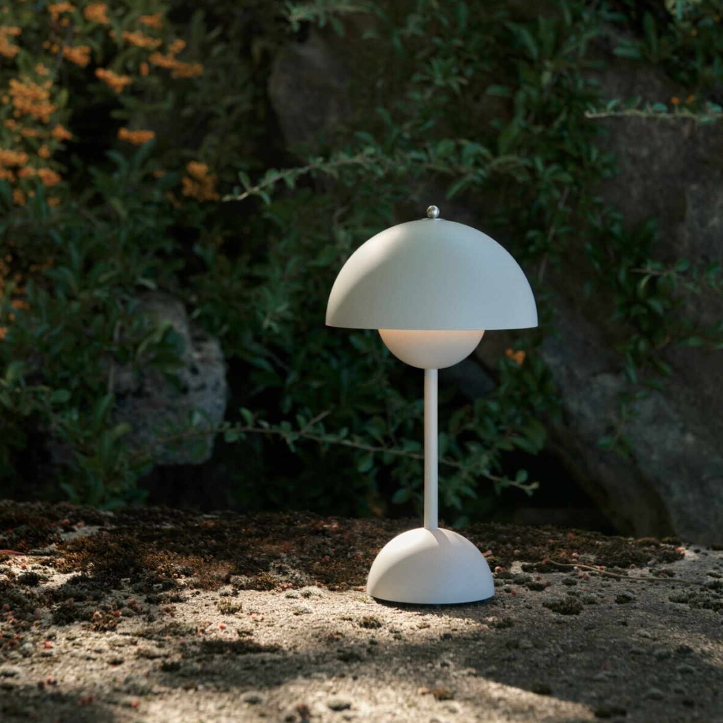 Flowerpot Portable Table Lamp