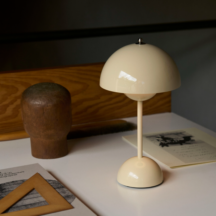 Flowerpot Portable Table Lamp